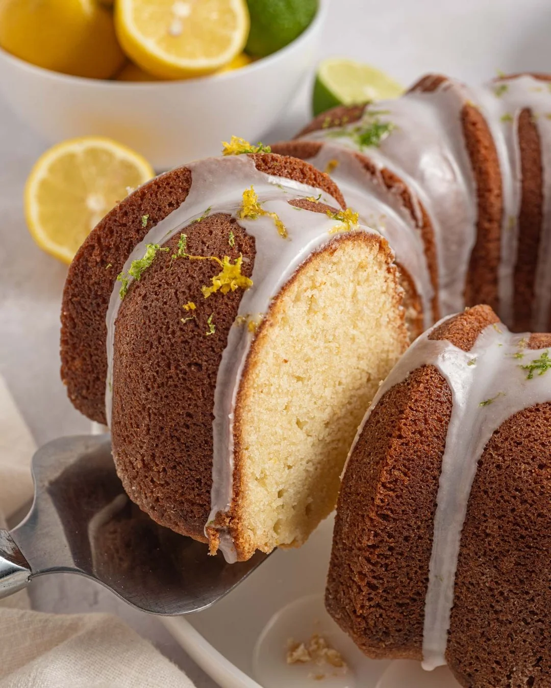 Classic 7UP Pound Cake Recipe